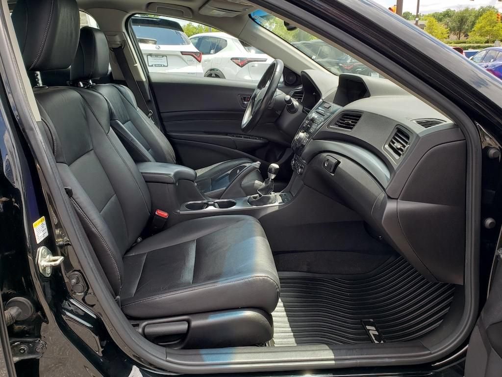 Used 2013 Acura ILX w/ Premium Package FWD image 15