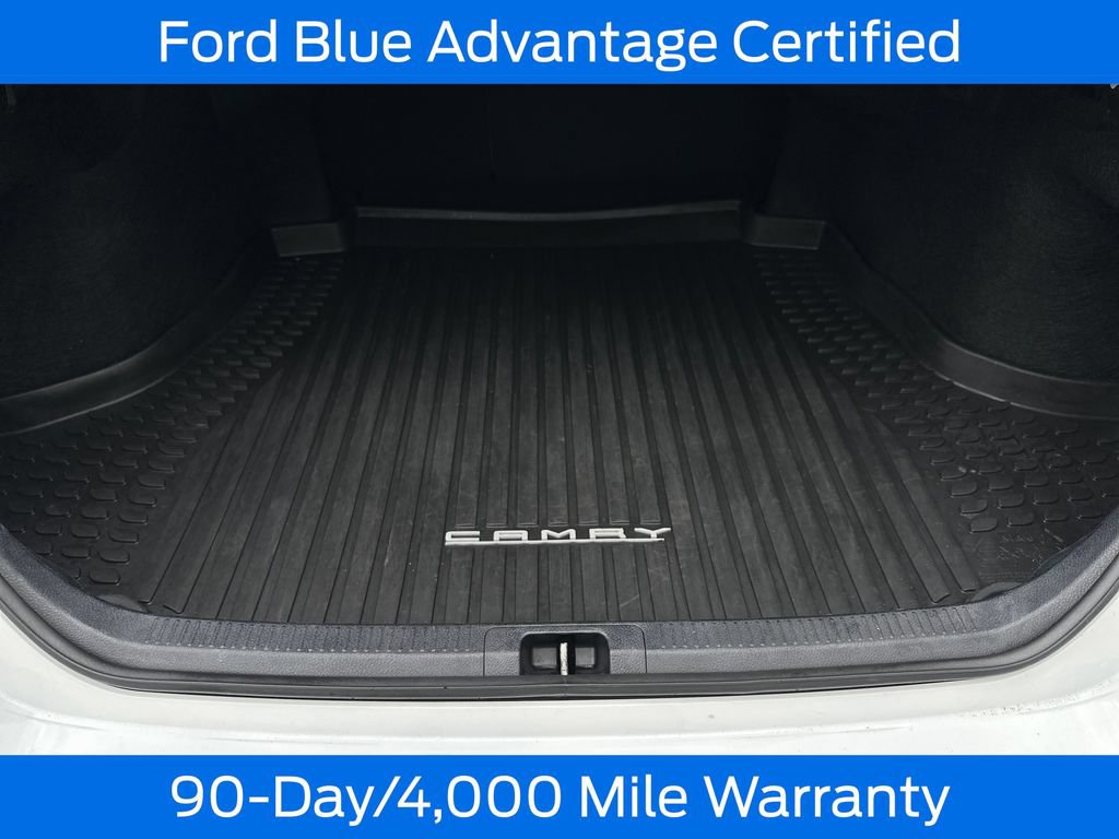 Used 2023 Toyota Camry SE FWD image 7