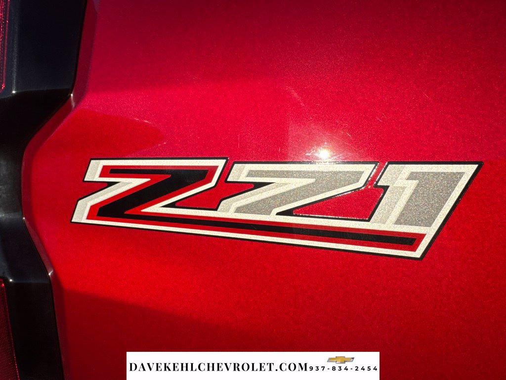 Used 2025 Chevrolet Colorado Z71 w/ Technology Package AWD/4WD image 45