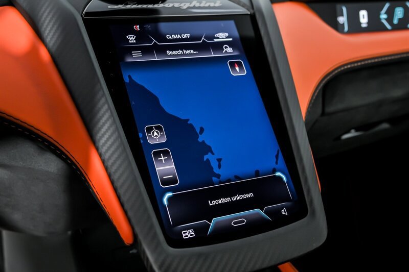 Used 2024 Lamborghini Revuelto AWD/4WD image 34