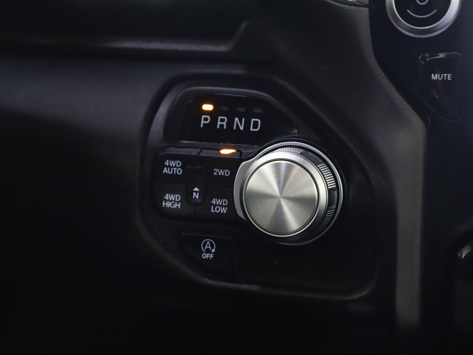 Used 2024 RAM 1500 Laramie image 18