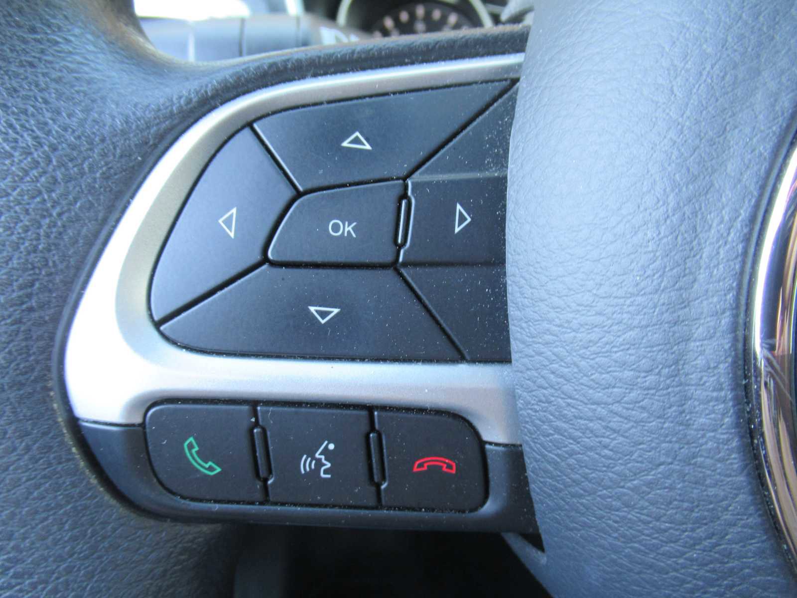 Used 2018 Jeep Compass Sport image 17