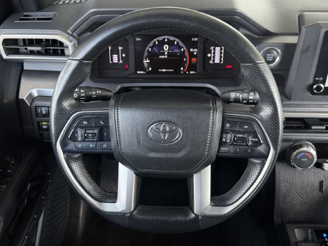 Certified 2025 Toyota 4Runner SR5 AWD/4WD image 14
