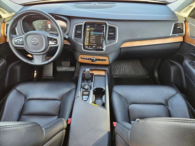 Used 2021 Volvo XC90 T8 Inscription Expression w/ Protection Package Premier image 18