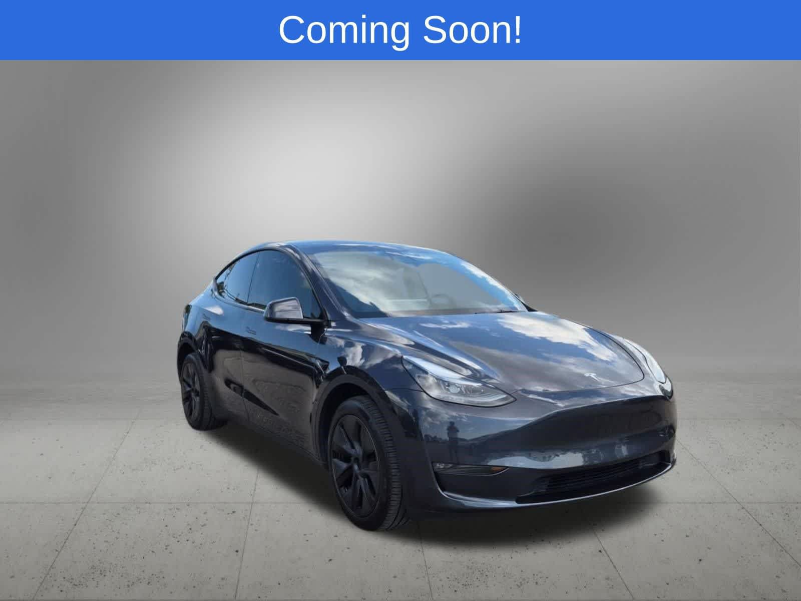 Used 2024 Tesla Model Y Long Range AWD/4WD image 8
