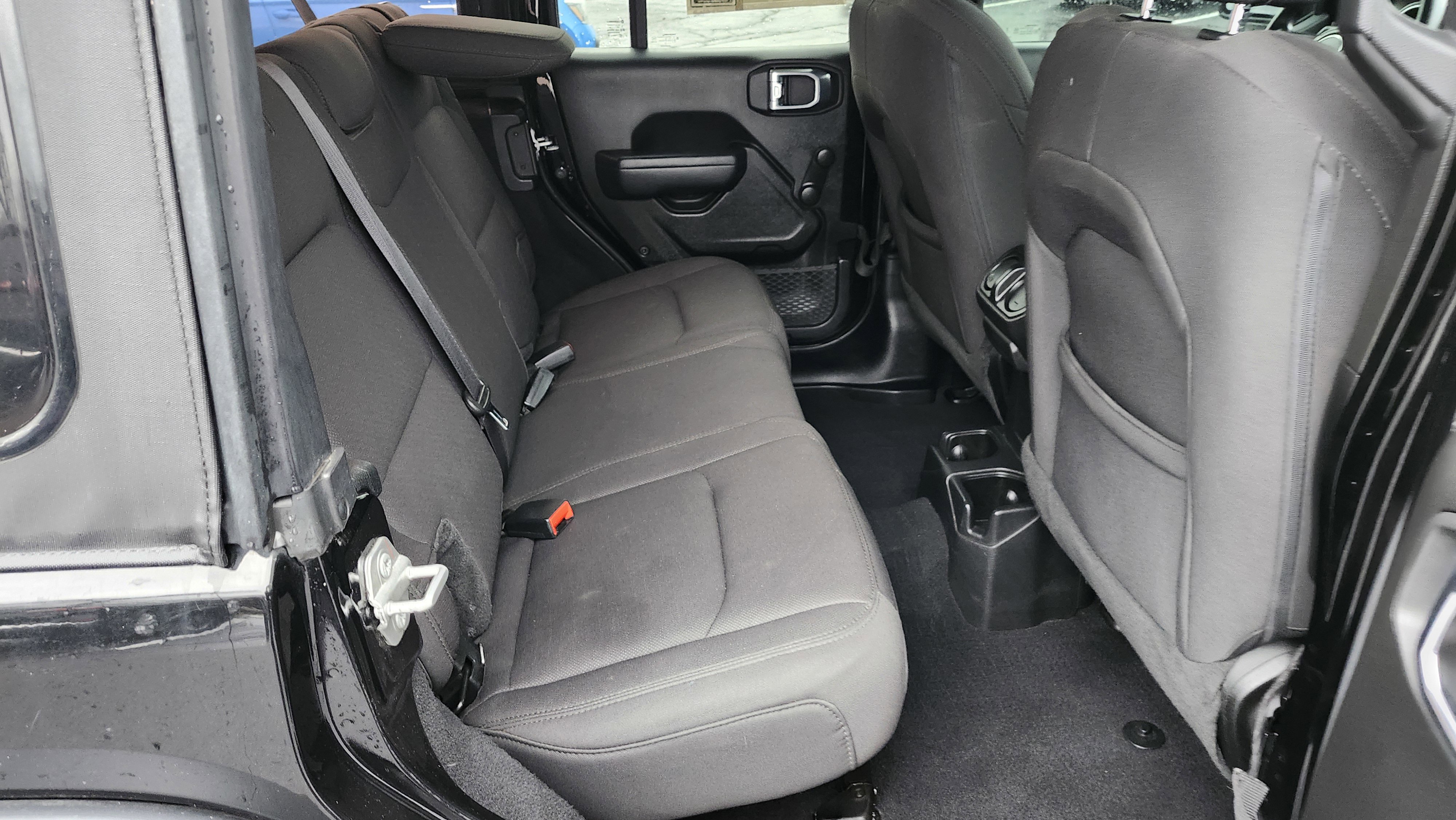 Used 2023 Jeep Wrangler Sport image 19