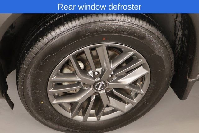 Used 2023 Nissan Rogue S image 9