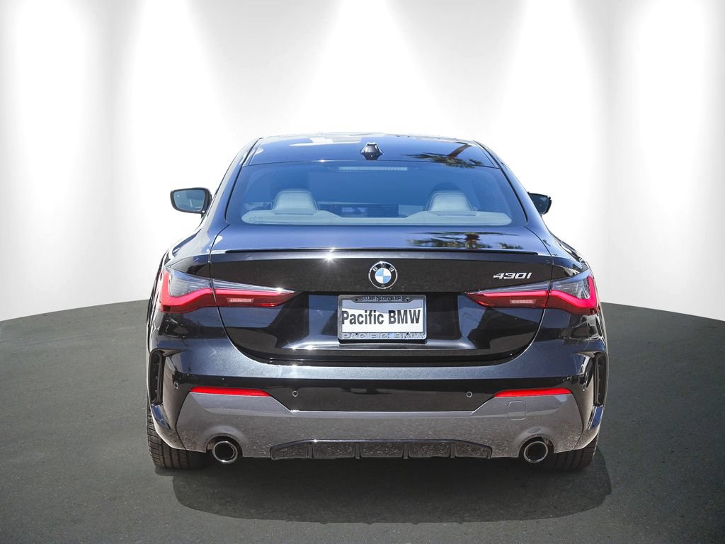 Used 2024 BMW 430i Coupe w/ M Sport Package RWD image 5