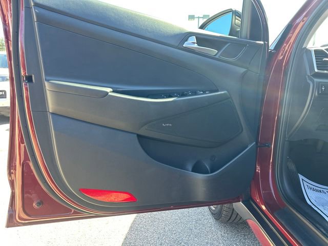 Used 2019 Hyundai Tucson Night image 11
