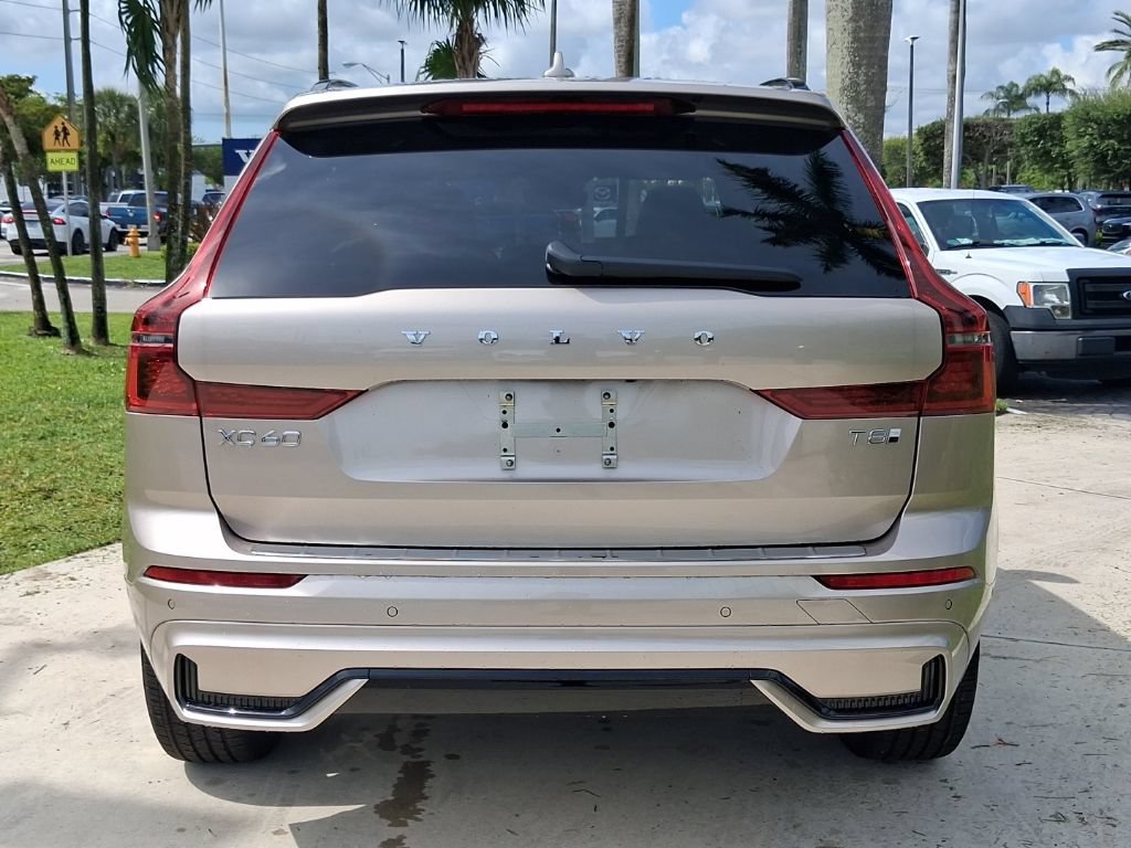 New 2026 Volvo XC60 T8 Plus w/ Protection Package Premier AWD/4WD image 4