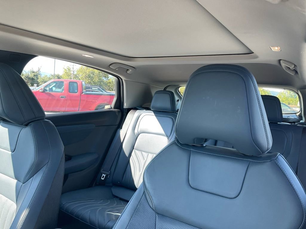 Certified 2023 Nissan Ariya image 17