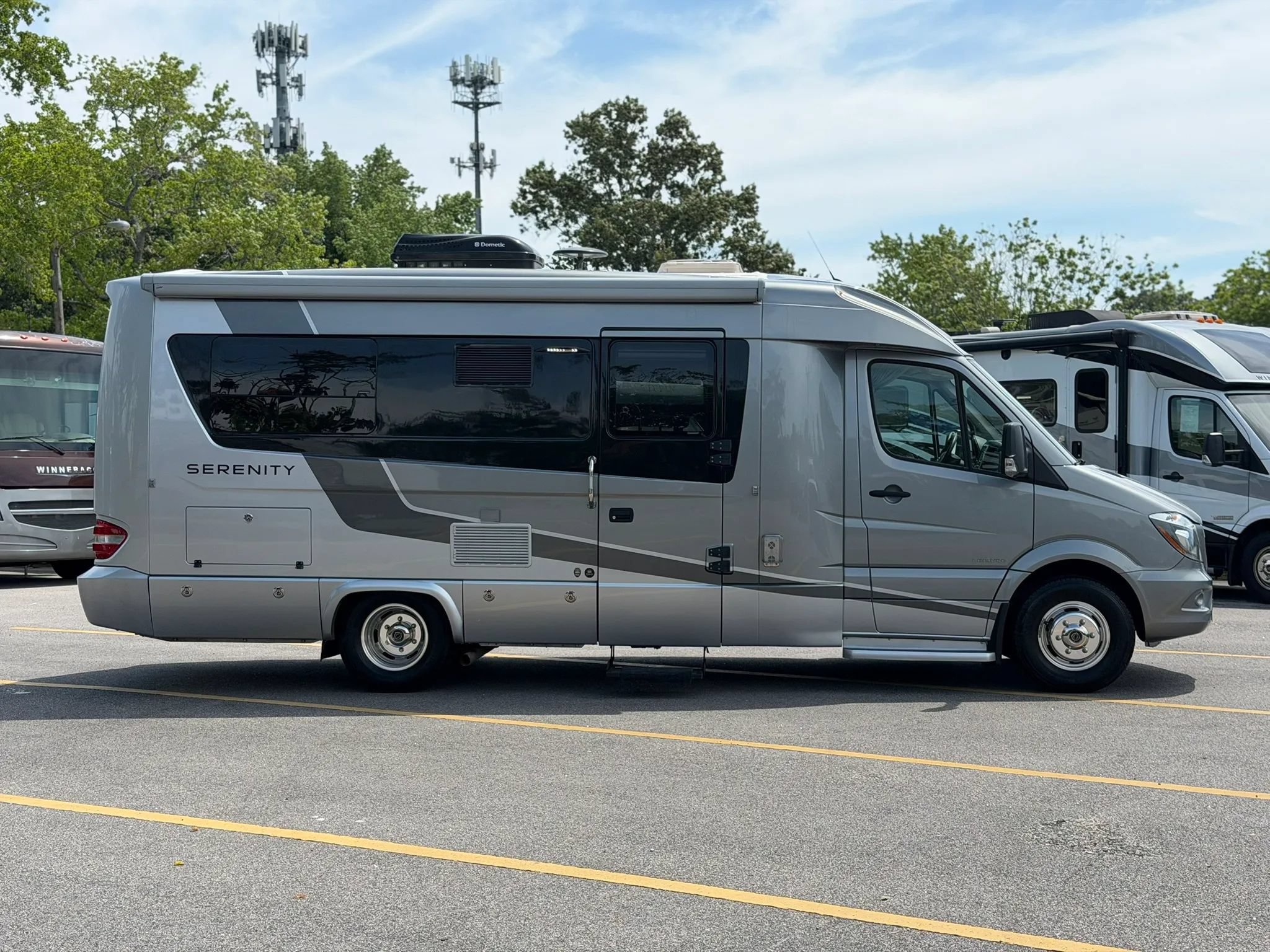 Used 2015 Mercedes-Benz Sprinter 3500 image 2