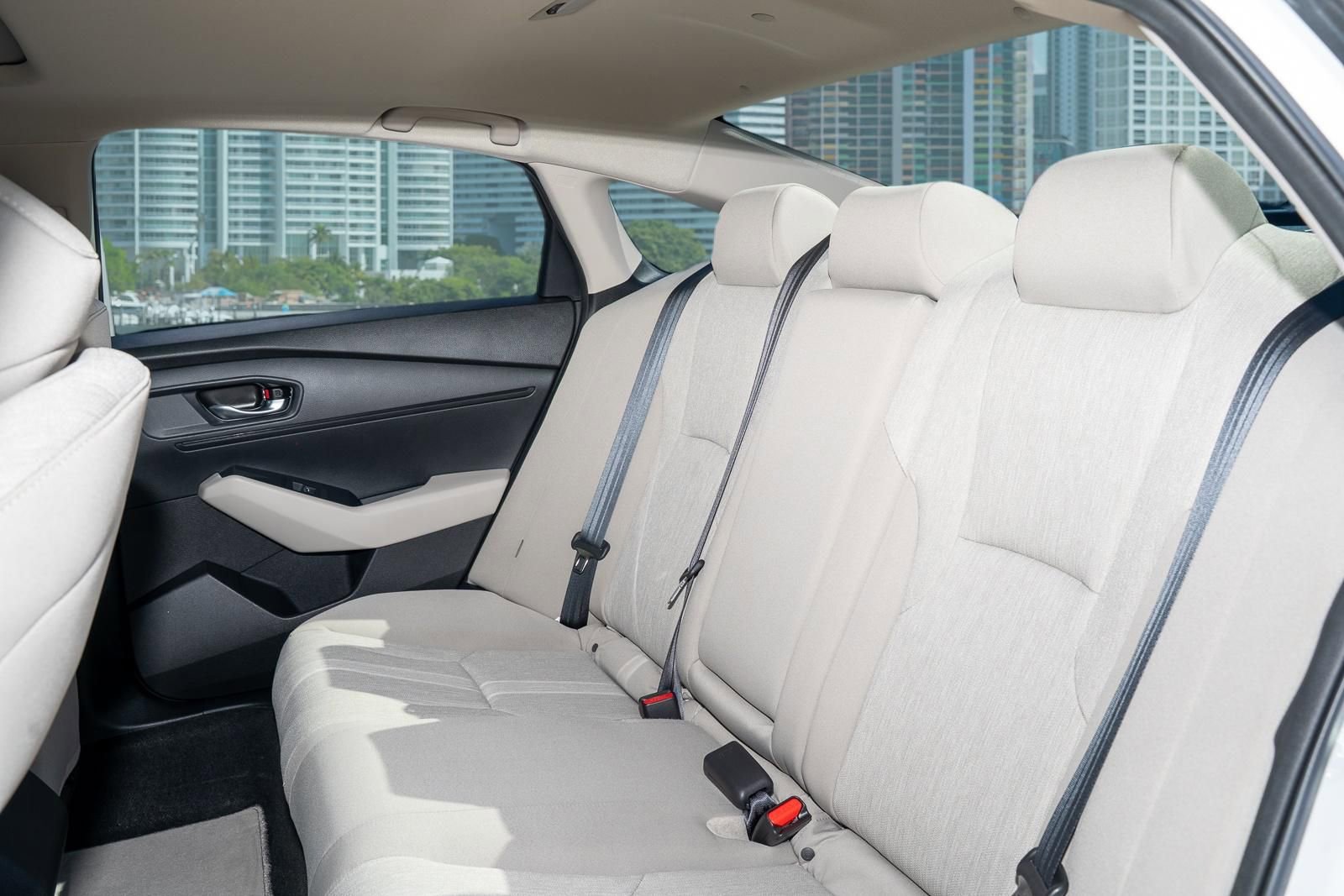 Certified 2023 Honda Accord EX image 18