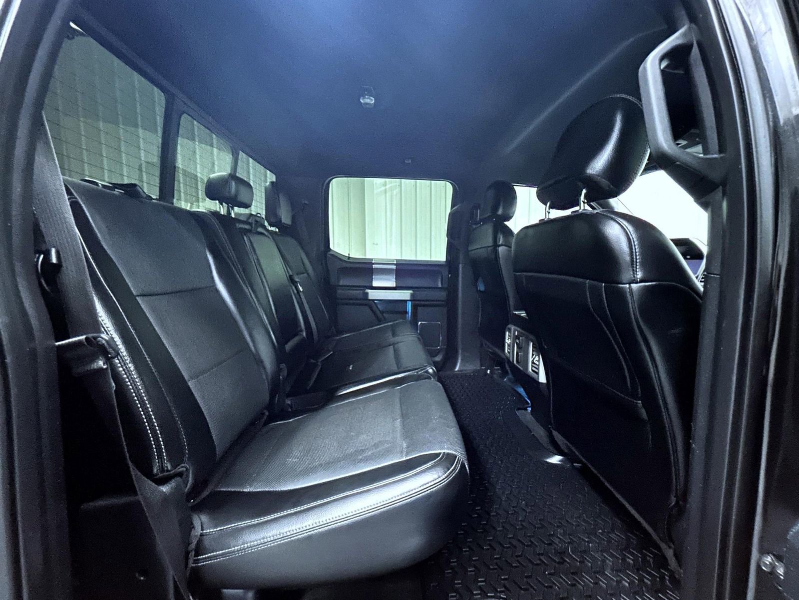 Used 2015 Ford F150 Lariat image 18