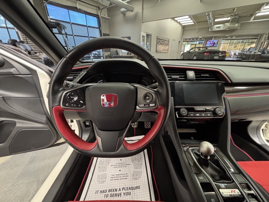 Used 2017 Honda Civic Type R image 9