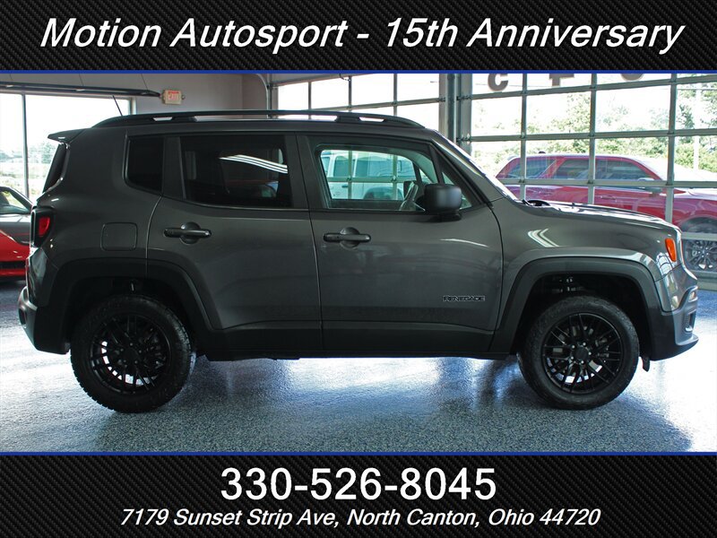 Used 2017 Jeep Renegade Sport w/ Power & Air Group AWD/4WD image 8