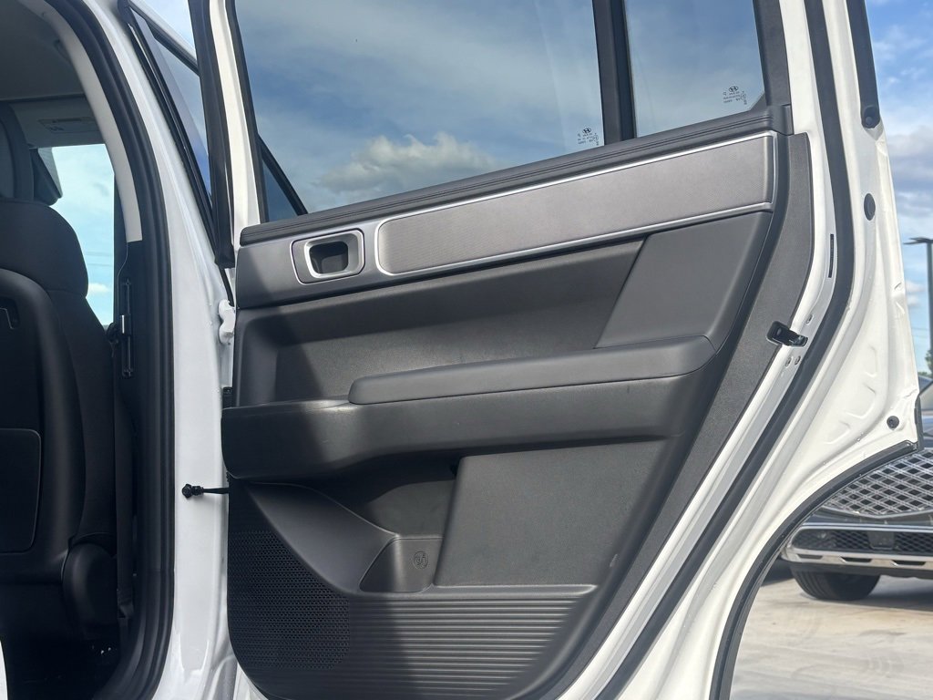 New 2026 Hyundai Santa Fe SE image 11