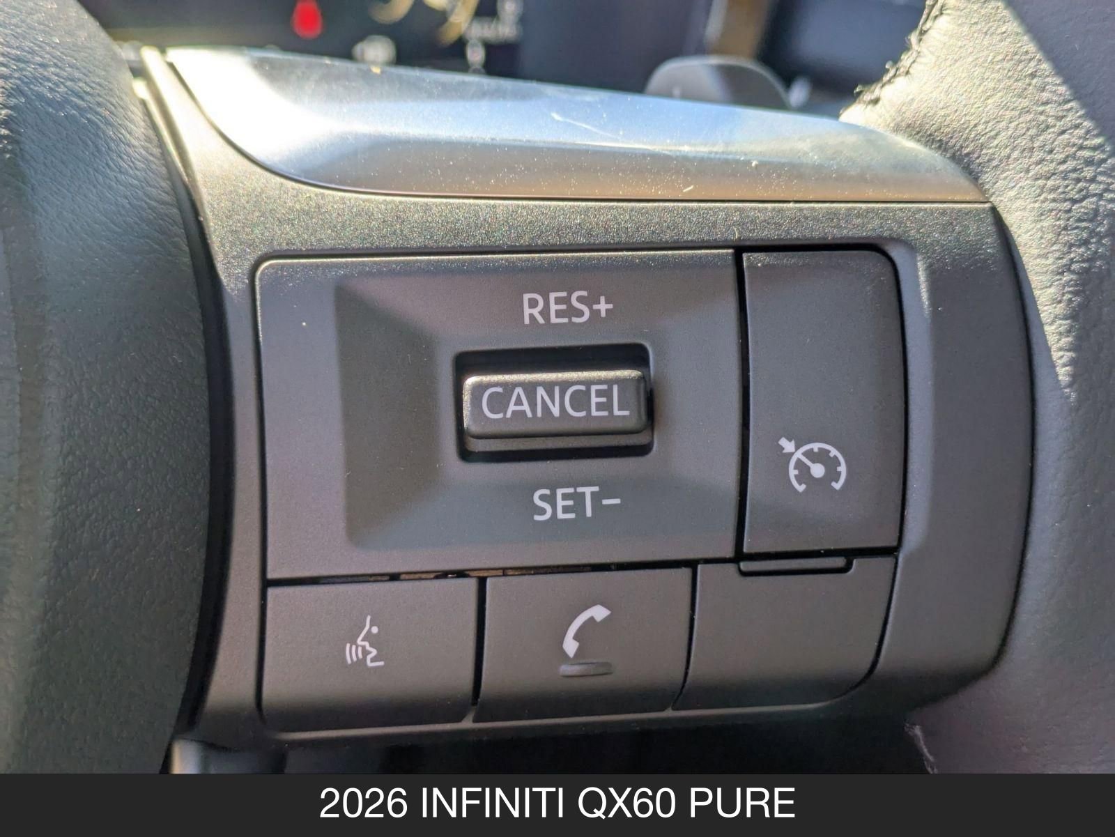 Used 2026 INFINITI QX60 Pure w/ Cargo Package FWD image 18
