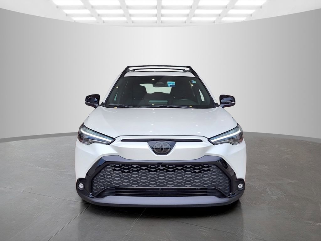 Used 2025 Toyota Corolla Cross AWD Hybrid w/ Convenience Package image 2
