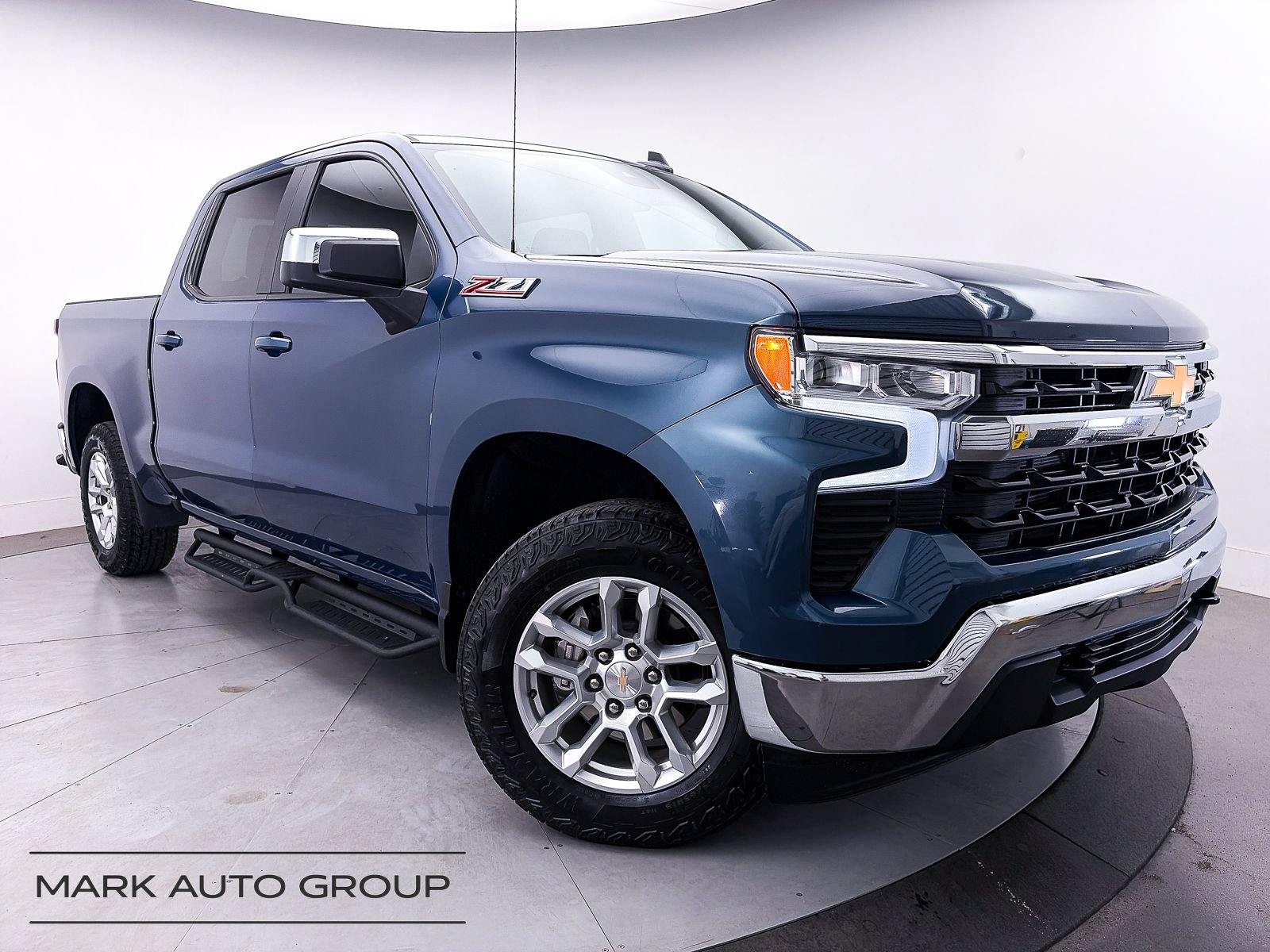 Used 2024 Chevrolet Silverado 1500 LT