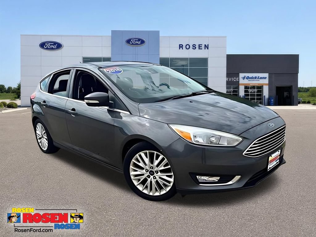 Used 2016 Ford Focus Titanium w/ Titanium Technology Package