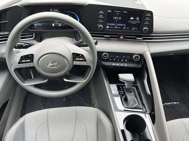 Certified 2025 Hyundai Elantra Hybrid w/ Cargo Package FWD image 22