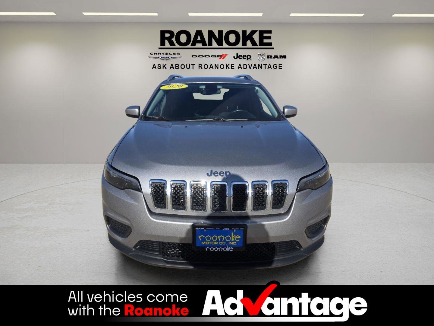 Used 2020 Jeep Cherokee Latitude w/ Cold Weather Group image 12