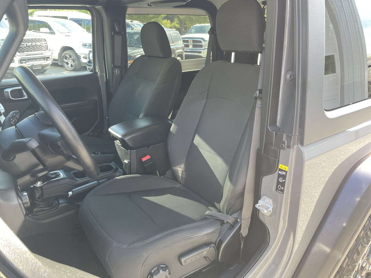 Used 2021 Jeep Wrangler Sport AWD/4WD image 27