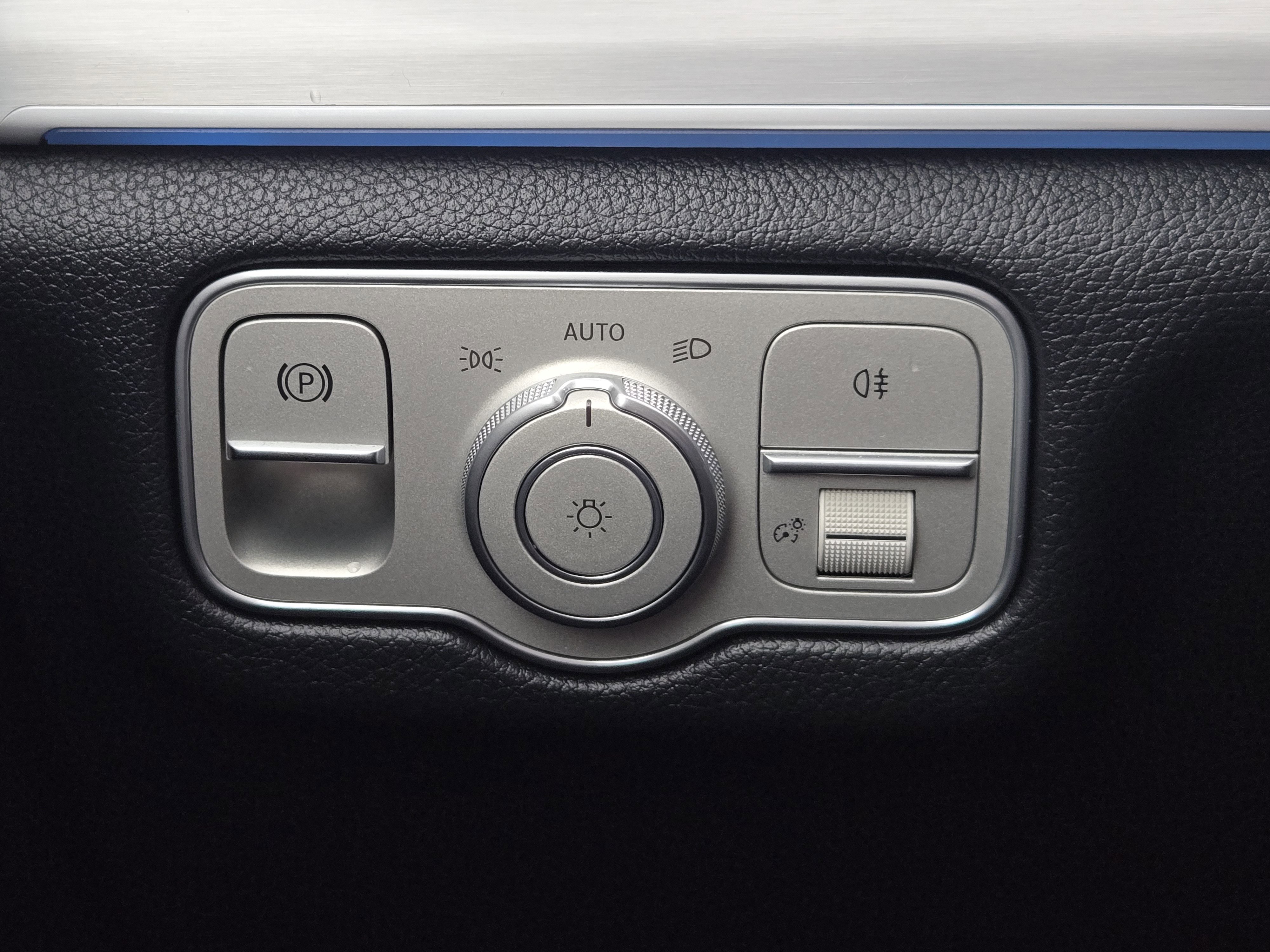 Used 2025 Mercedes-Benz GLS 450 4MATIC image 25