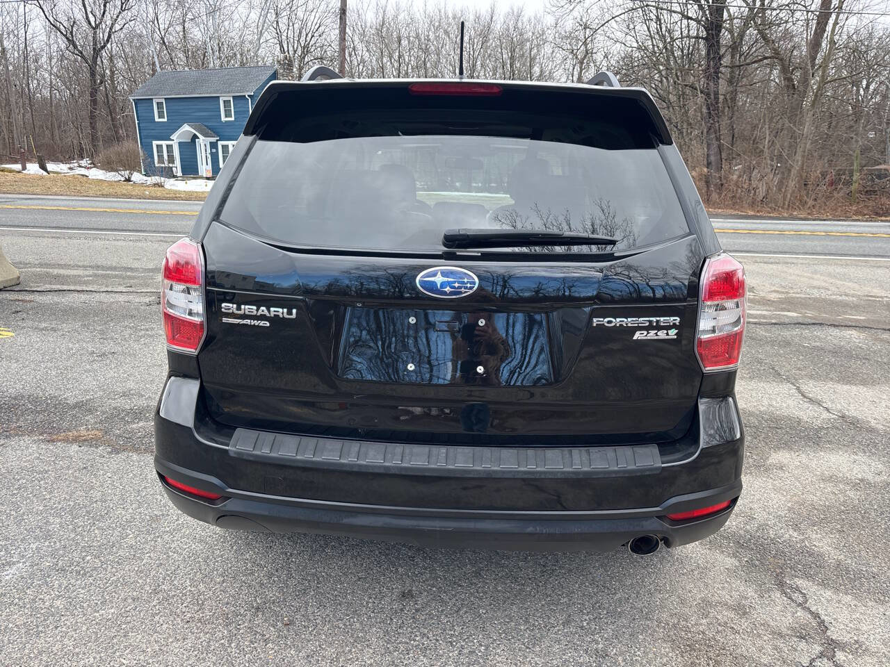 Used 2015 Subaru Forester 2.5i Limited AWD/4WD image 11