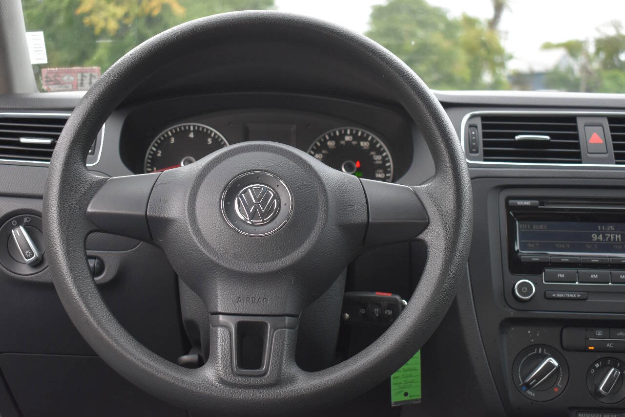Used 2012 Volkswagen Jetta SE image 18