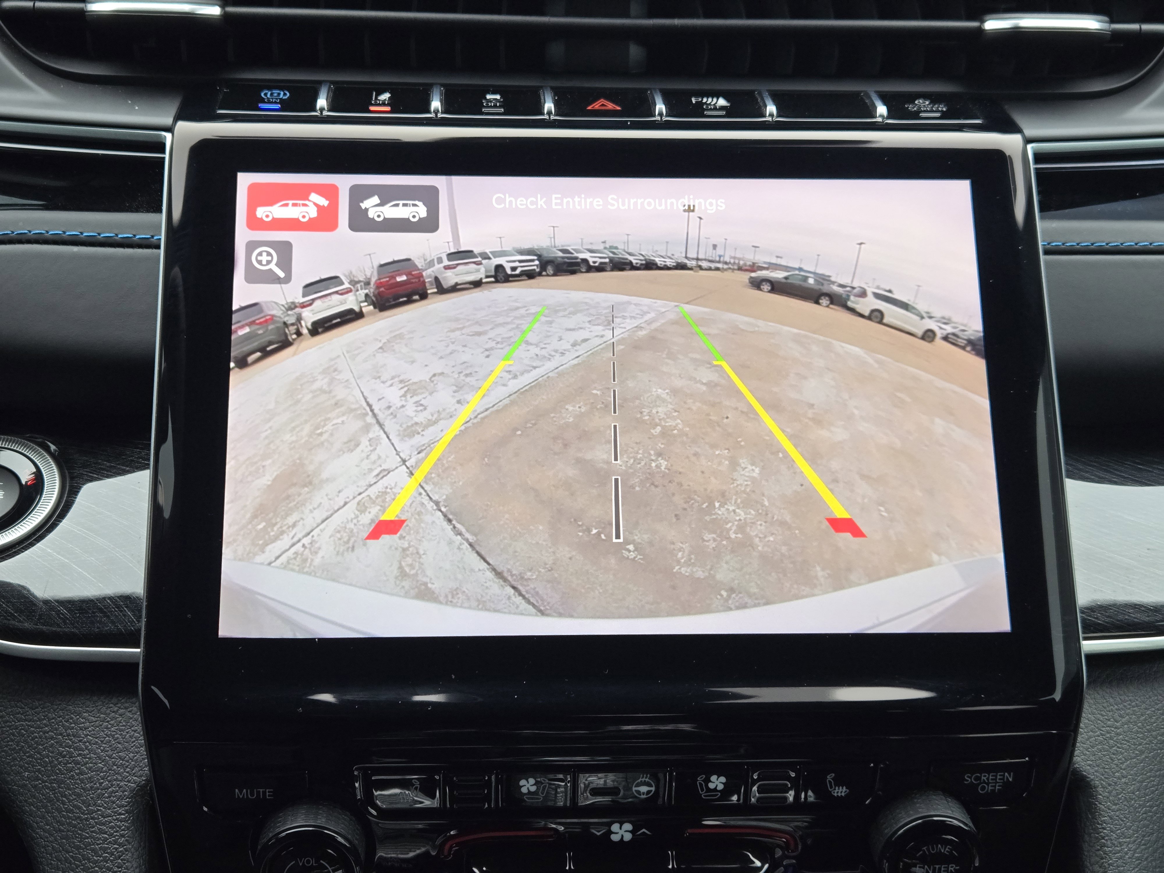 Used 2022 Jeep Grand Cherokee Trailhawk w/ Luxury Tech Group III image 21