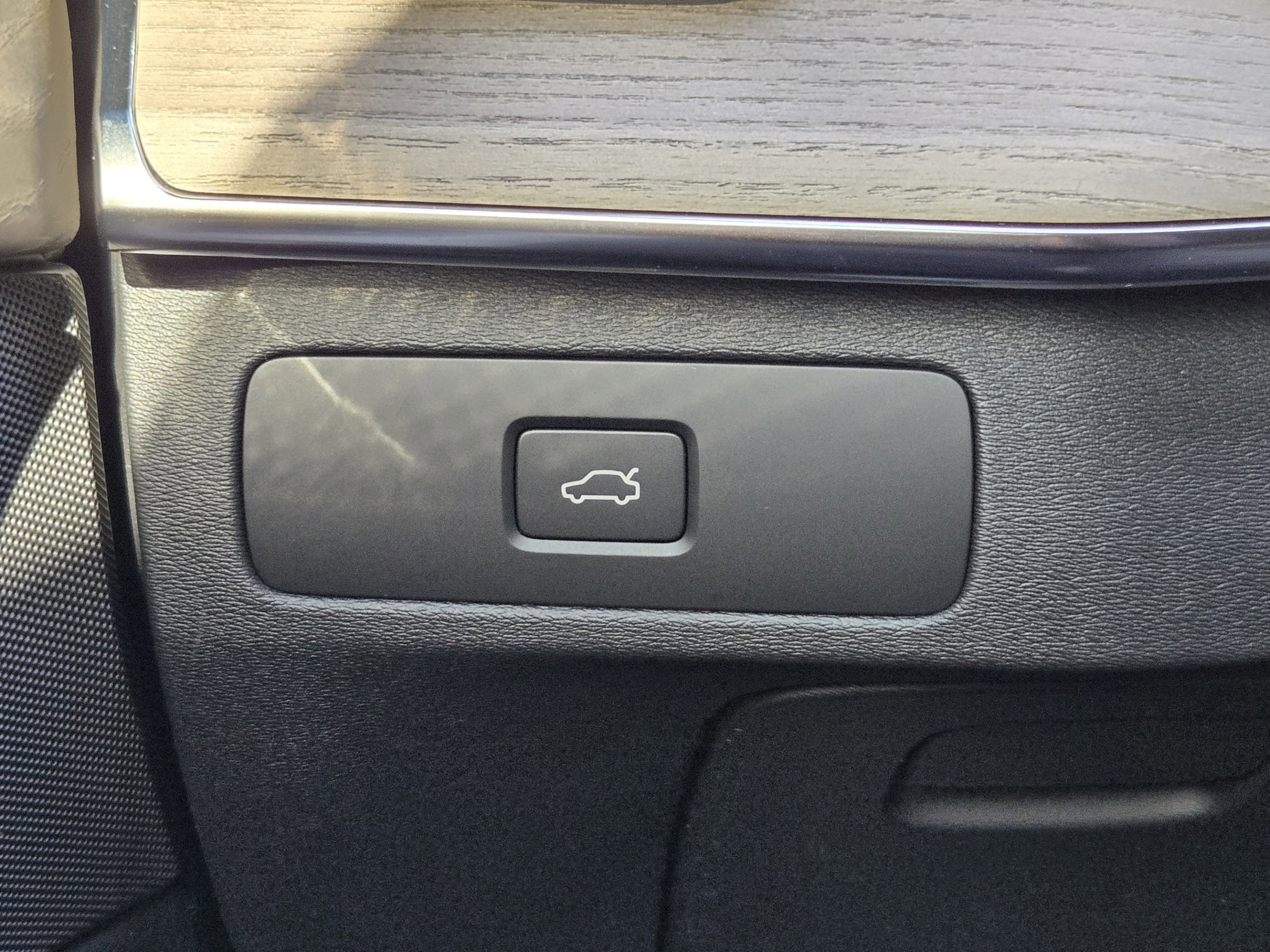 Used 2026 Volvo XC90 B6 Plus w/ Protection Package Premier AWD/4WD image 21