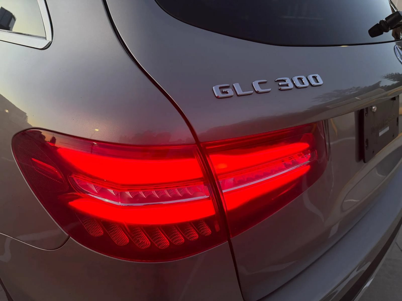 Used 2019 Mercedes-Benz GLC 300 4MATIC image 33