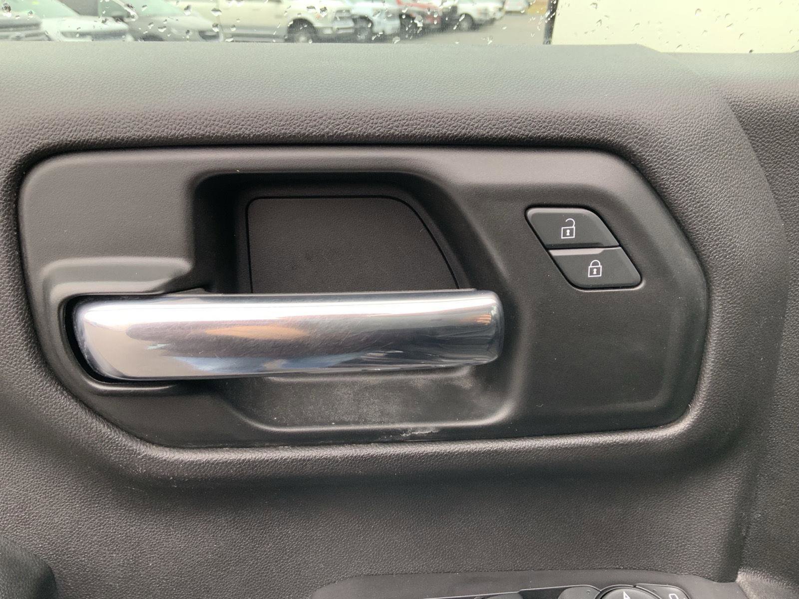 Used 2019 Chevrolet Silverado 1500 Custom Trail Boss w/ Custom Convenience Package image 20