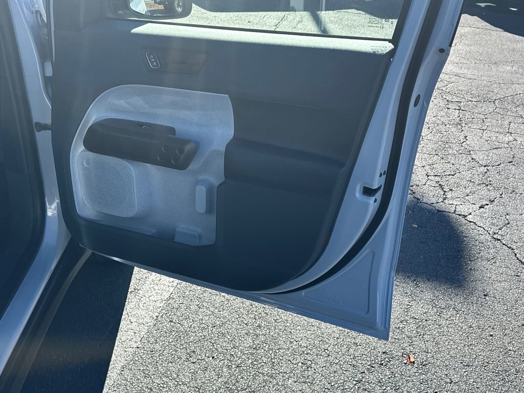 Certified 2025 Ford Maverick XLT w/ XLT Luxury Package image 14