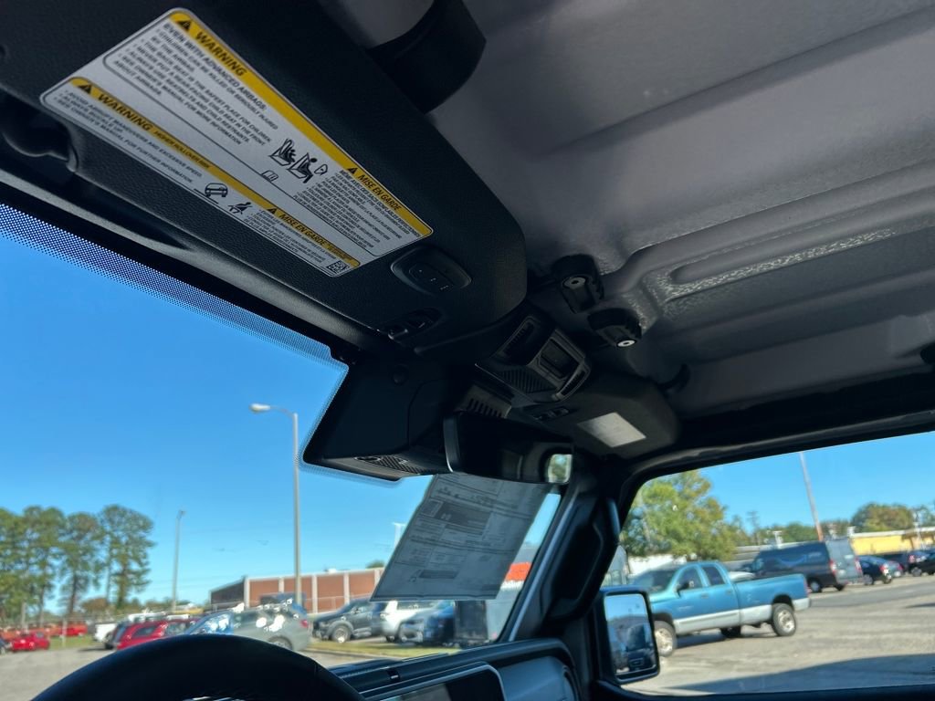 New 2025 Jeep Gladiator Mojave image 21