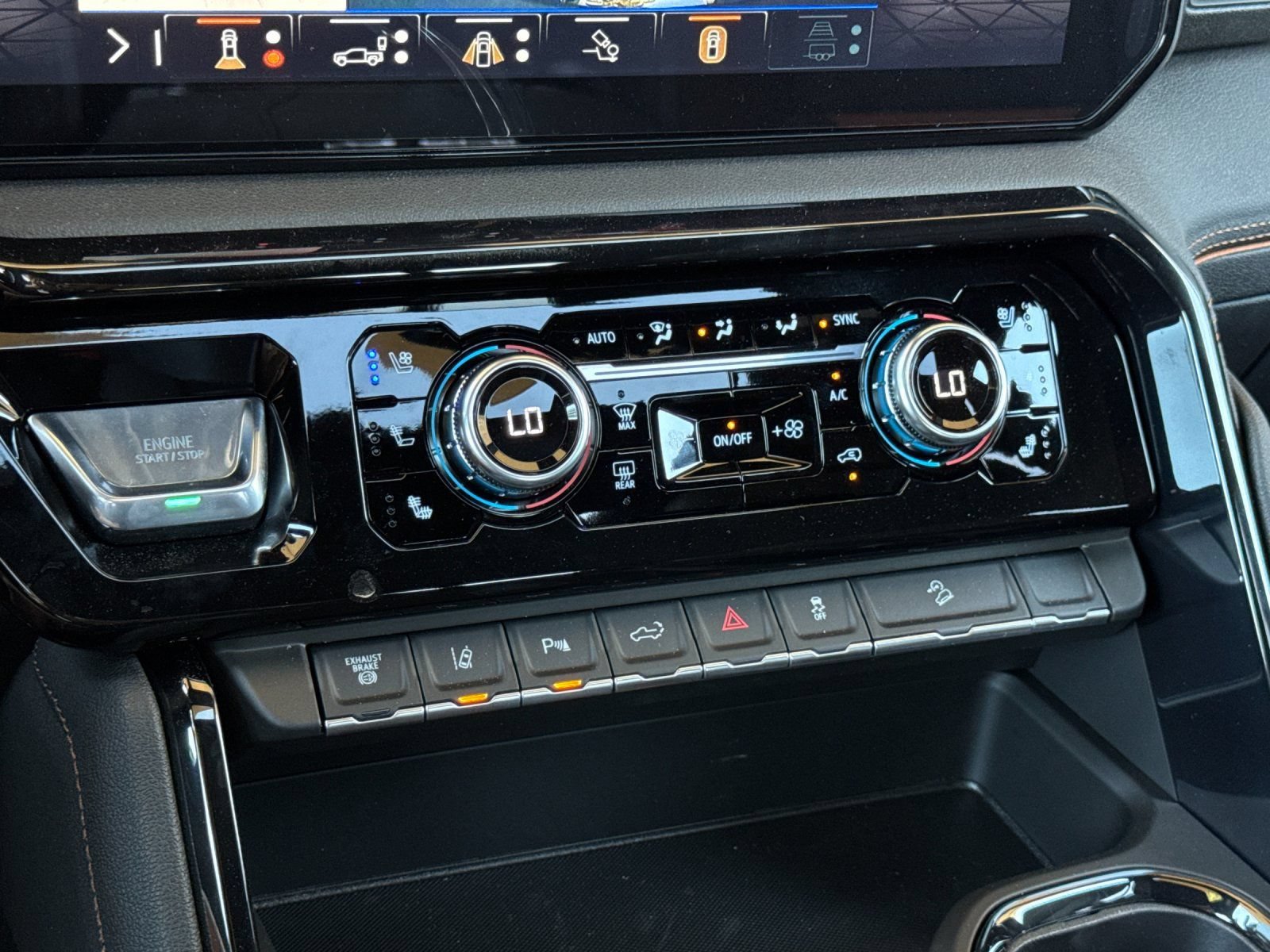 New 2026 GMC Sierra 2500 AT4 w/ AT4 Premium Plus Package AWD/4WD image 19