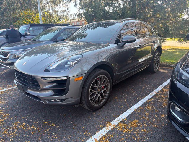 Used 2018 Porsche Macan GTS w/ Premium Package Plus AWD/4WD image 3