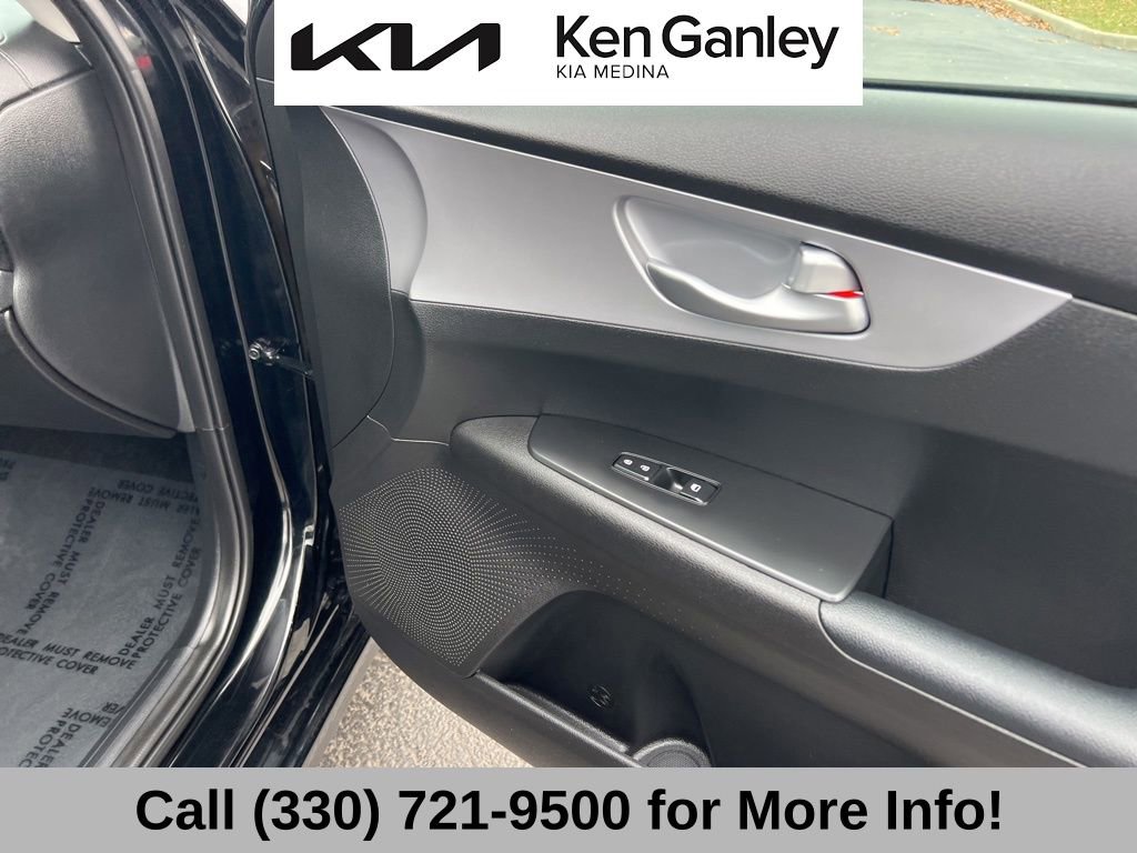 Certified 2023 Kia Forte LXS image 55