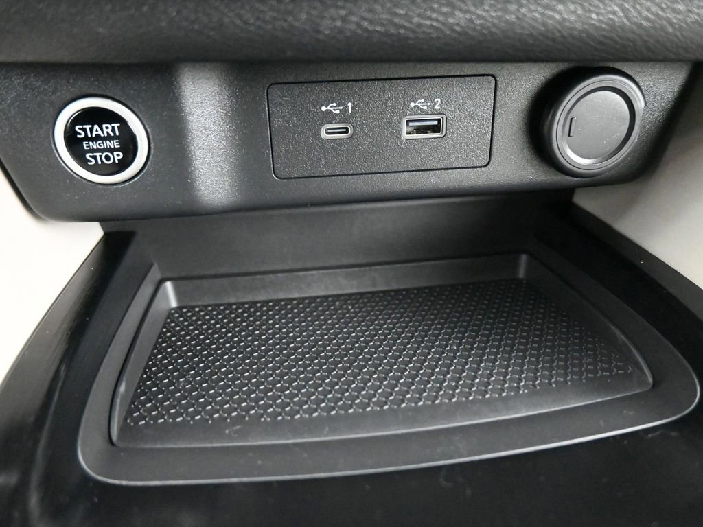 Used 2023 Nissan Rogue SL w/ SL Premium Package image 16