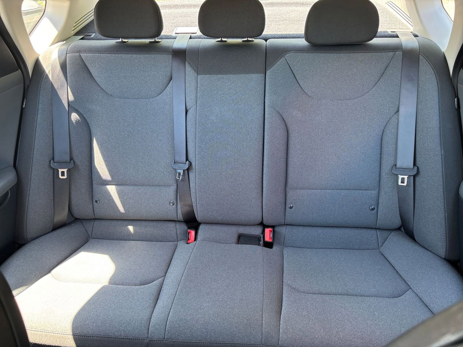 Used 2025 Kia K4 FWD image 37