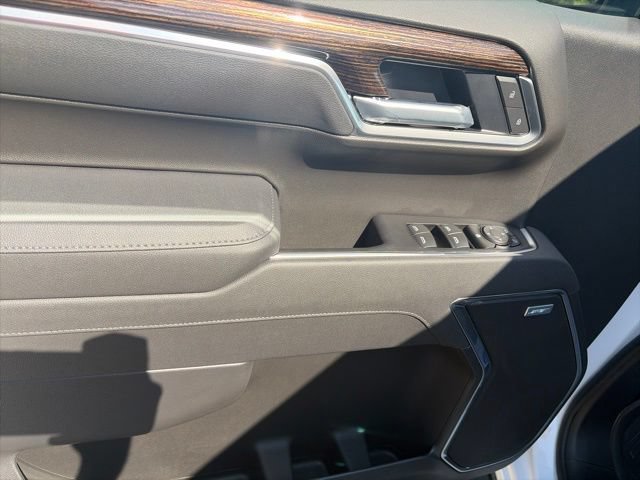 New 2026 GMC Sierra 1500 Elevation w/ Elevation Premium Package AWD/4WD image 17