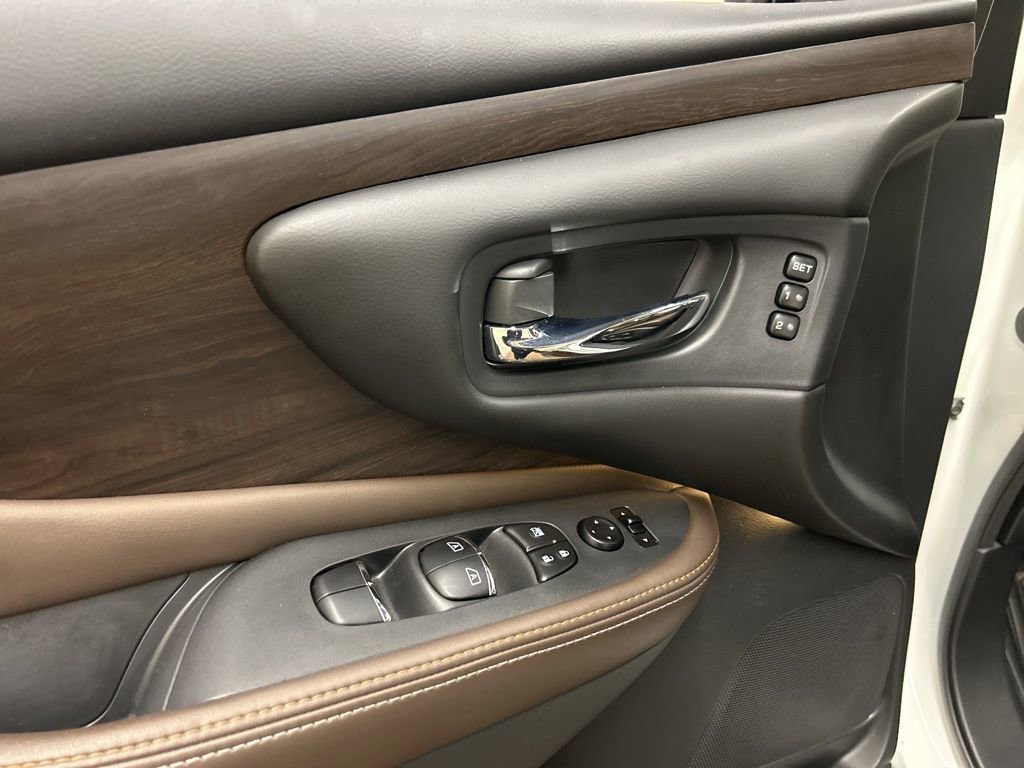 Used 2021 Nissan Murano Platinum w/ Cargo Package image 27