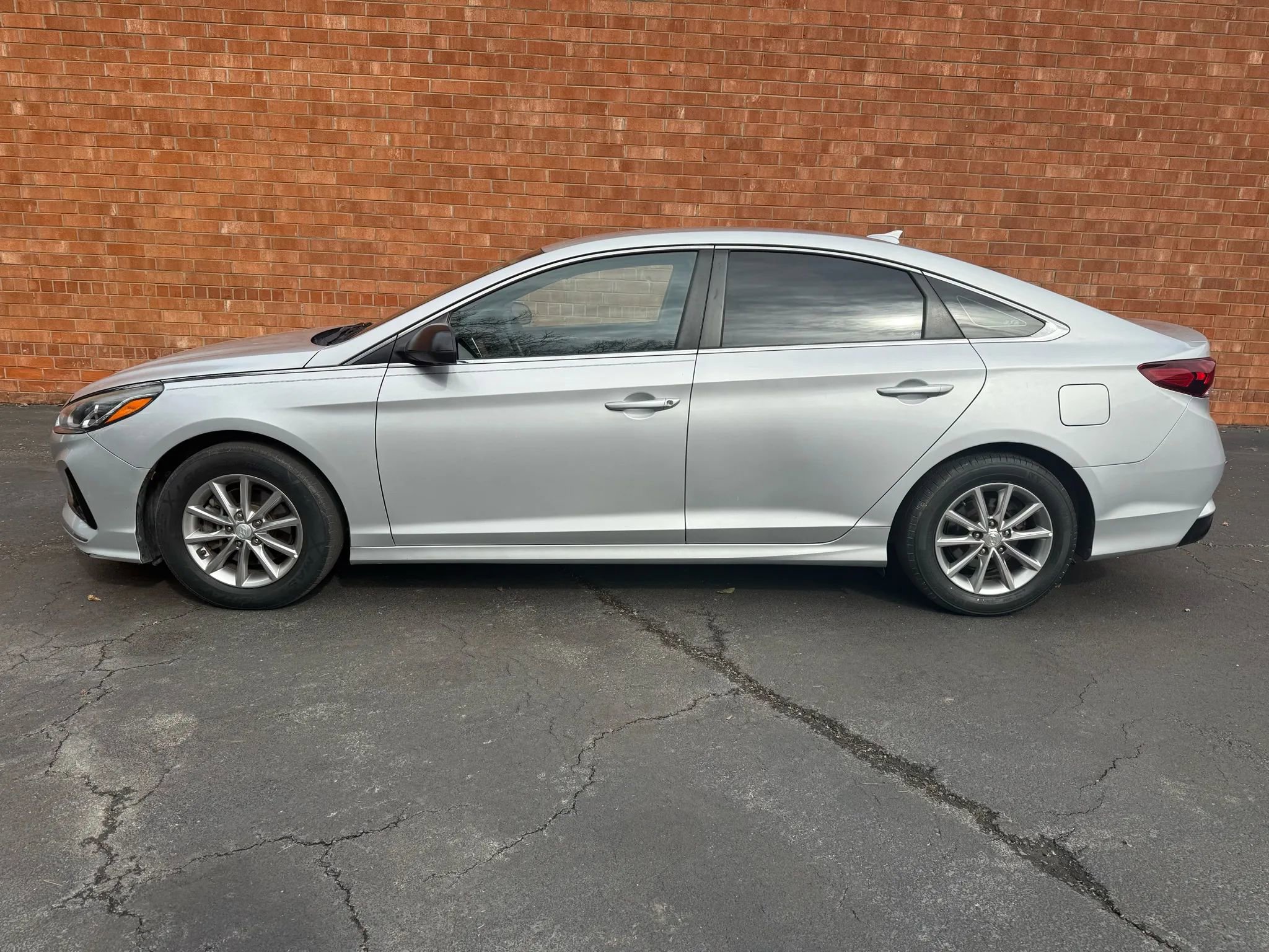 Used 2018 Hyundai Sonata SE image 4