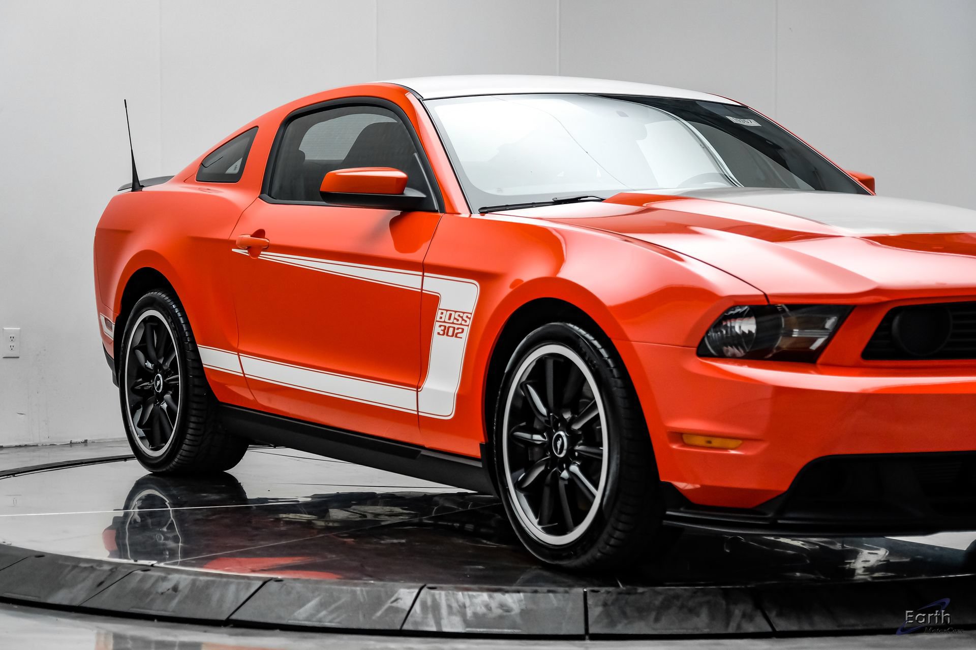 Used 2012 Ford Mustang Boss 302 w/ Boss 302 Accessory Pkg RWD image 25