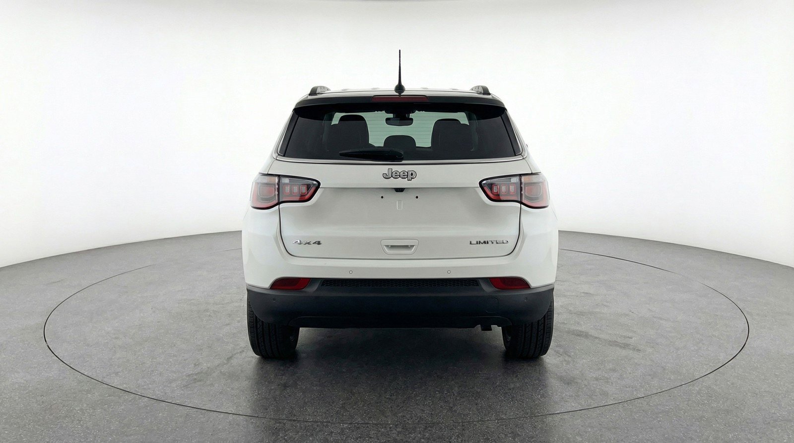 Used 2025 Jeep Compass Limited image 7