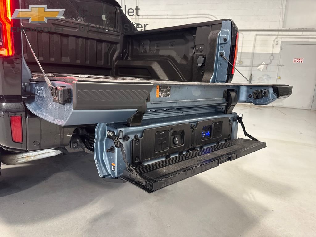 Used 2024 GMC Hummer EV 3X w/ Omega Edition AWD/4WD image 45