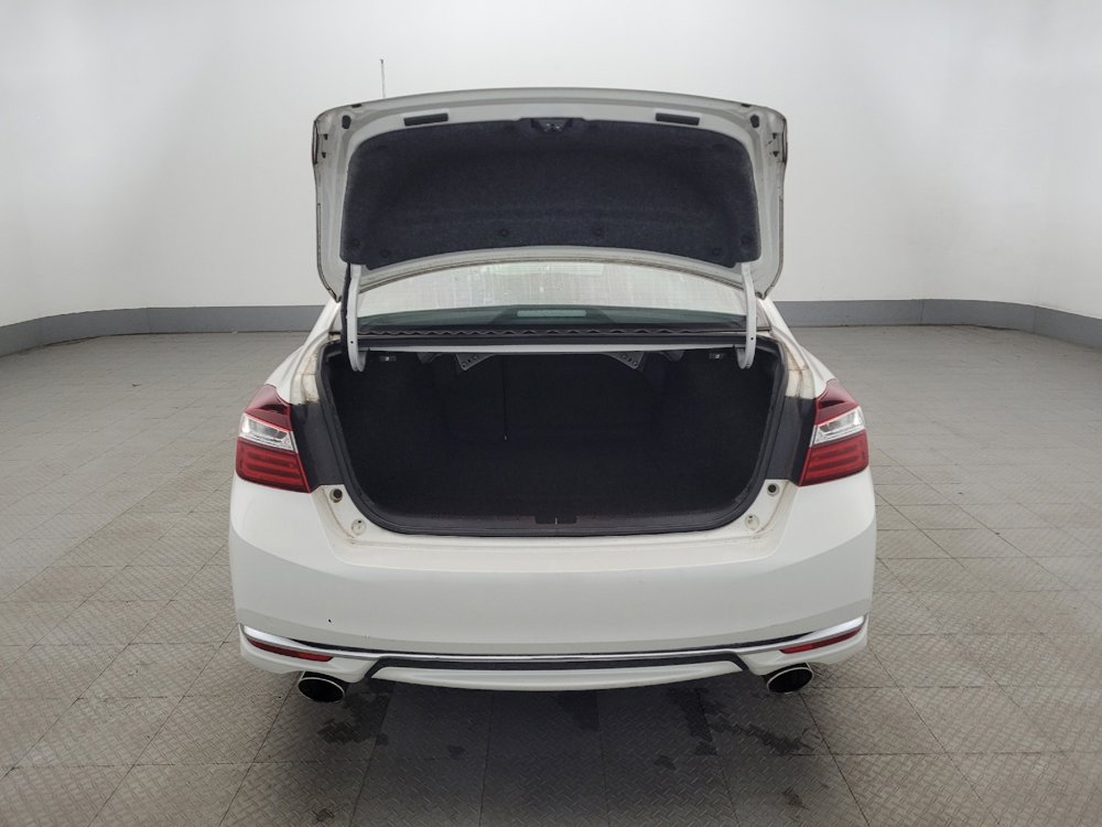 Used 2017 Honda Accord Sport Special Edition image 29