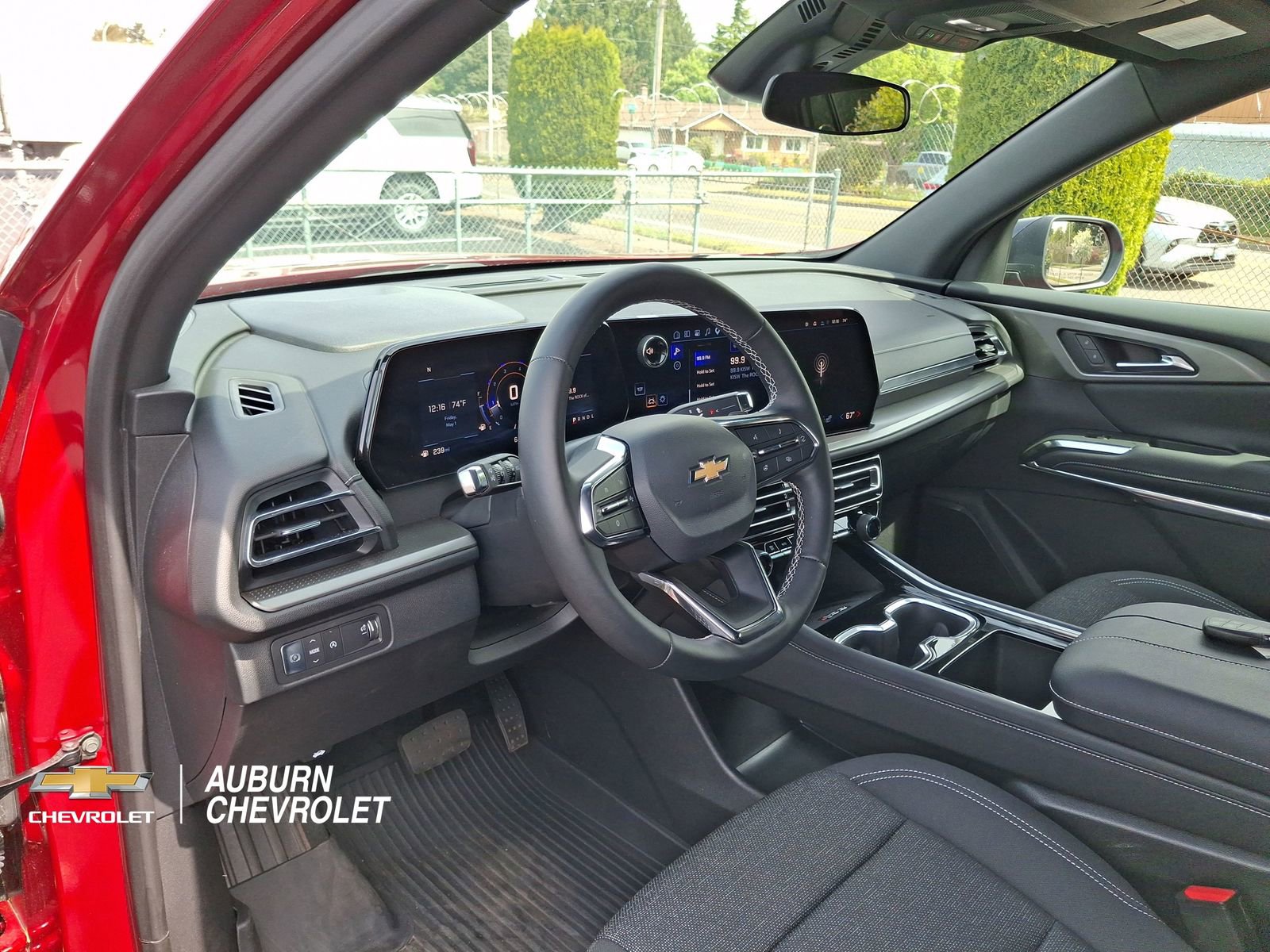 Used 2025 Chevrolet Traverse LT w/ Driver Confidence Package FWD image 19